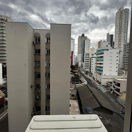 Apartamento Central Proximo Da Praia E Atlantico Shopping Balneário Camboriú Eksteriør billede